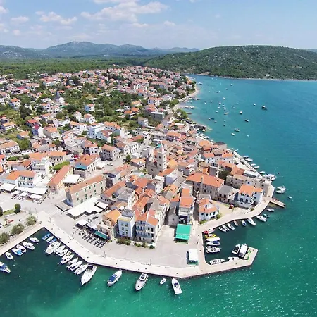 With Parking Space Pirovac, Sibenik - 25146 *