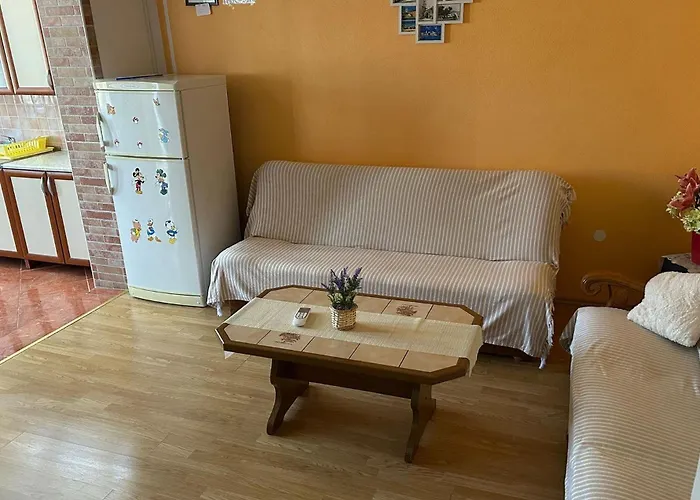 Apartment With Parking Space Pirovac, Sibenik - 25146 *