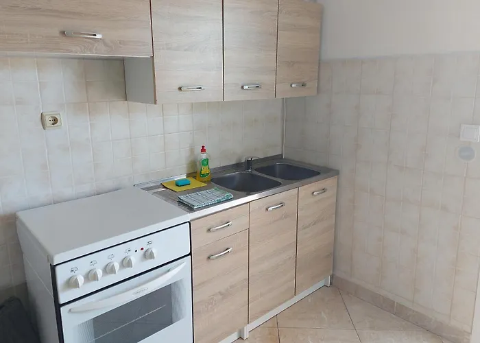 With Parking Space Pirovac, Sibenik - 25146 Appartamento *