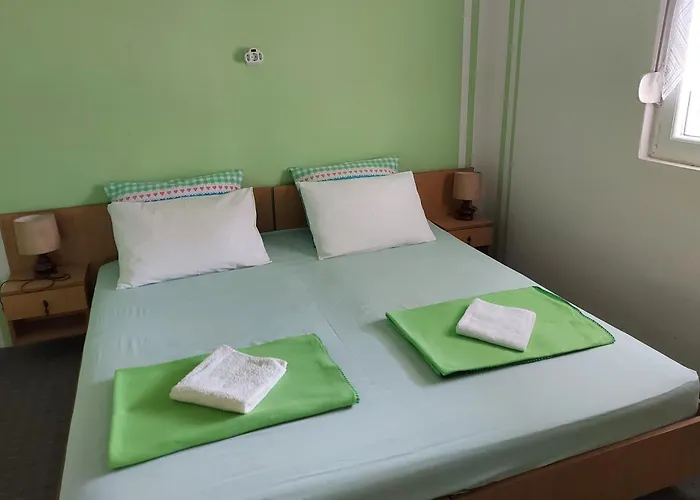 With Parking Space Pirovac, Sibenik - 25146 شقة بيروفاتش