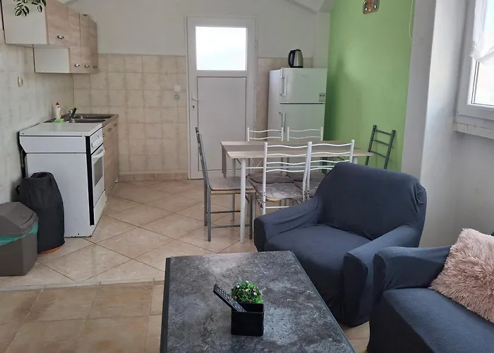 With Parking Space Pirovac, Sibenik - 25146 بيروفاتش